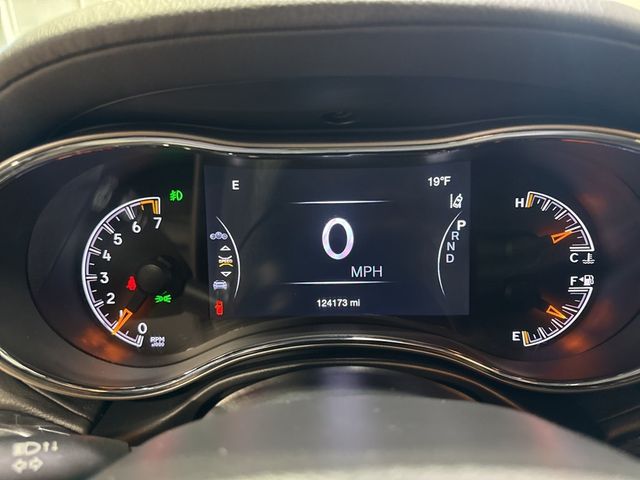 2020 Jeep Grand Cherokee Overland 4x4 - 22975693 - 16