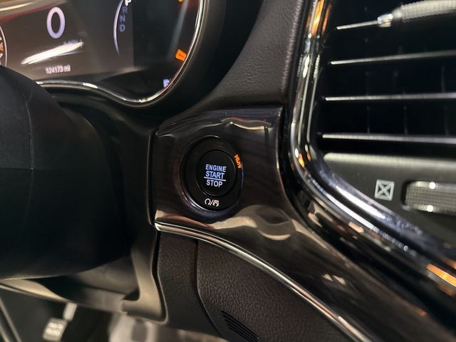 2020 Jeep Grand Cherokee Overland 4x4 - 22975693 - 18