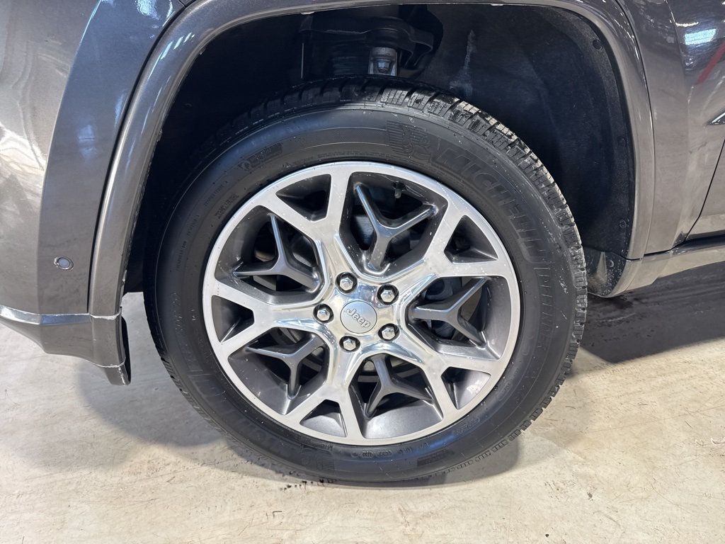 2020 Jeep Grand Cherokee Overland 4x4 - 22975693 - 1