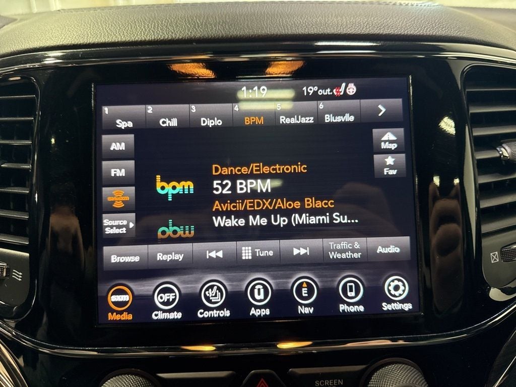 2020 Jeep Grand Cherokee Overland 4x4 - 22975693 - 20