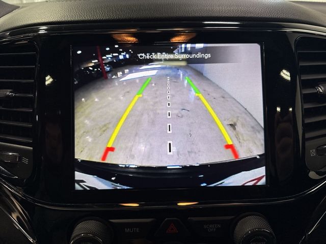 2020 Jeep Grand Cherokee Overland 4x4 - 22975693 - 25