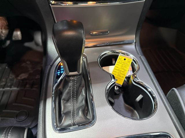 2020 Jeep Grand Cherokee Overland 4x4 - 22975693 - 28