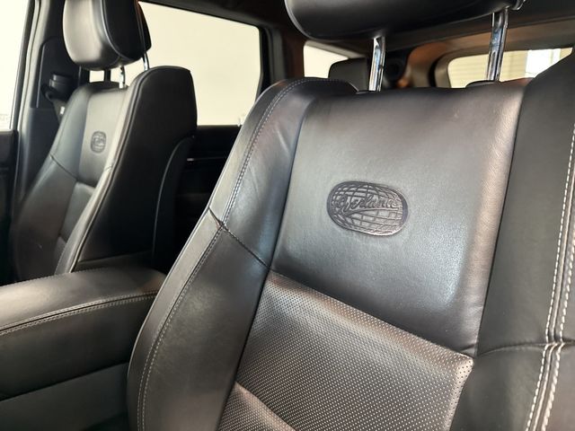 2020 Jeep Grand Cherokee Overland 4x4 - 22975693 - 37