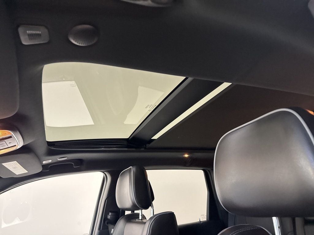 2020 Jeep Grand Cherokee Overland 4x4 - 22975693 - 38