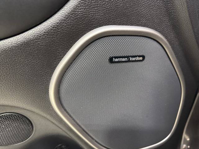 2020 Jeep Grand Cherokee Overland 4x4 - 22975693 - 42