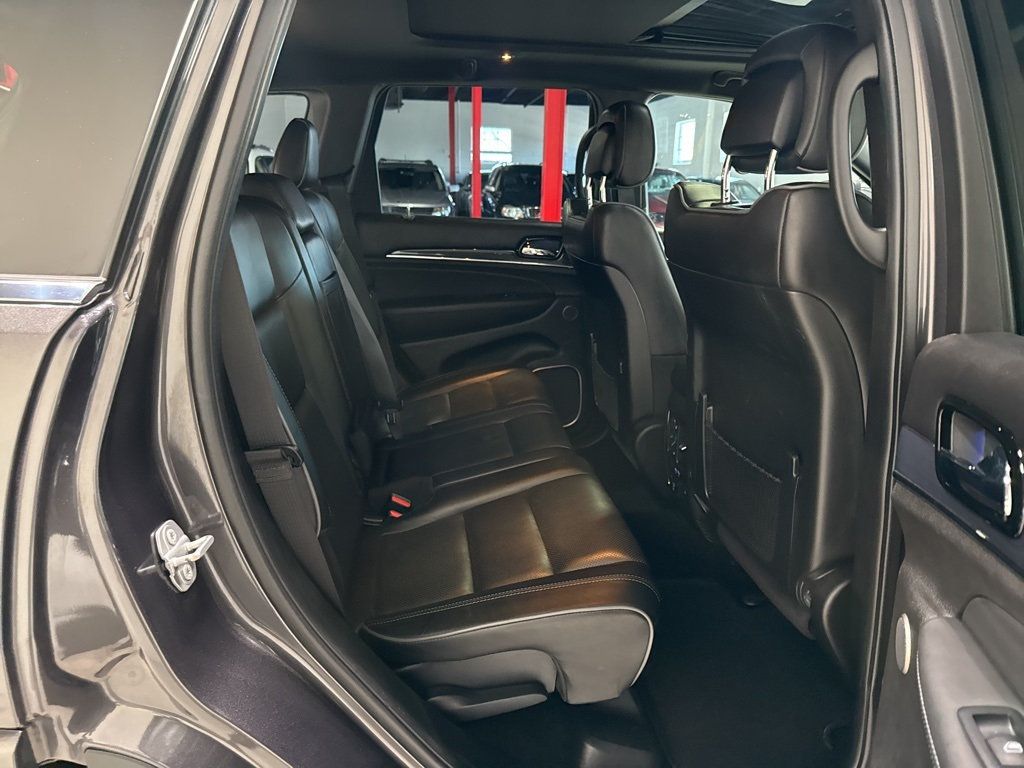 2020 Jeep Grand Cherokee Overland 4x4 - 22975693 - 53