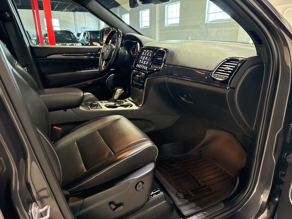 2020 Jeep Grand Cherokee Overland 4x4 - 22975693 - 58