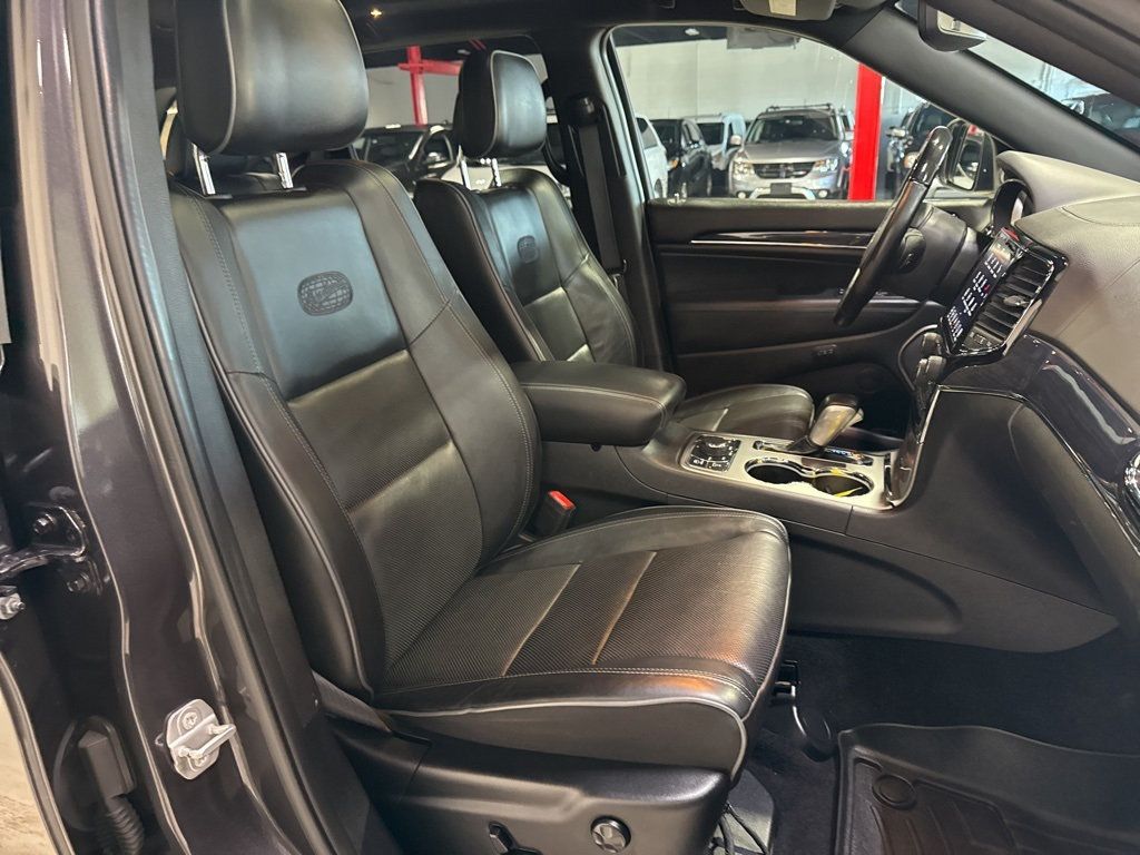 2020 Jeep Grand Cherokee Overland 4x4 - 22975693 - 59