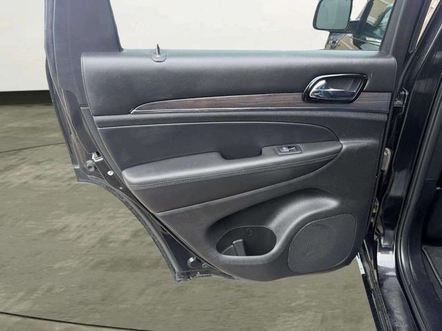 2020 Jeep Grand Cherokee Overland 4x4 - 23008669 - 25