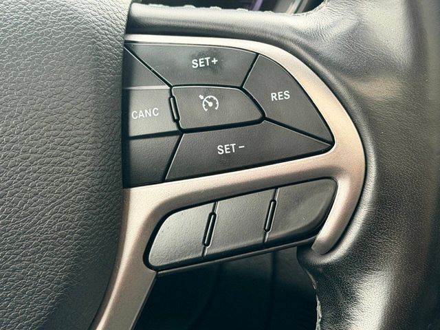 2020 Jeep Grand Cherokee Overland 4x4 - 23008669 - 31