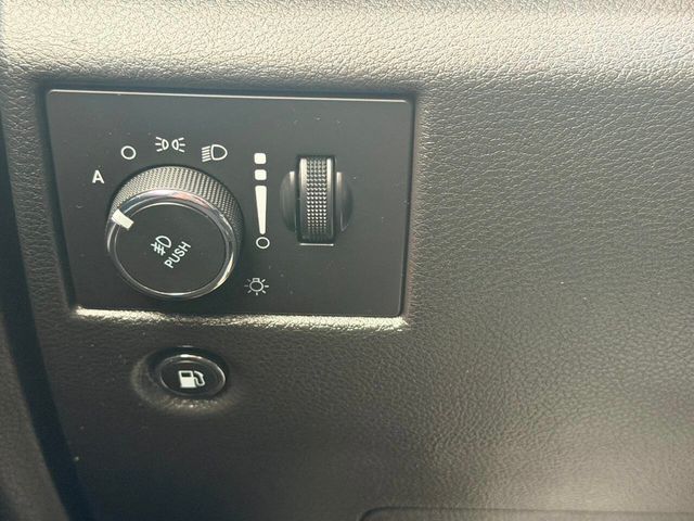 2020 Jeep Grand Cherokee Overland 4x4 - 23008669 - 36