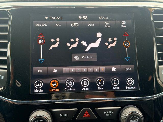 2020 Jeep Grand Cherokee Overland 4x4 - 23008669 - 38