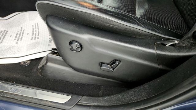 2020 Jeep Grand Cherokee Overland 4x4 - 22946741 - 11