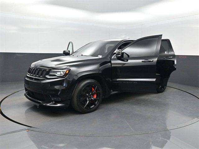 2020 Jeep Grand Cherokee SRT 4x4 - 22929115 - 38