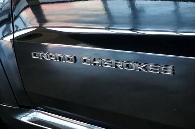 2020 Jeep Grand Cherokee *SRT* *Diamond Black* *1-Owner* *Only 11k Miles* - 22983501 - 73