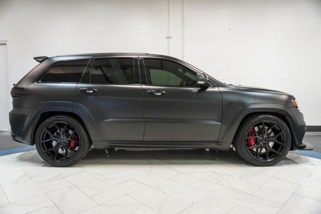 2020 Jeep Grand Cherokee Trackhawk 4x4 - 22964987 - 37