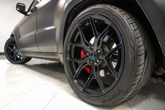 2020 Jeep Grand Cherokee Trackhawk 4x4 - 22964987 - 38