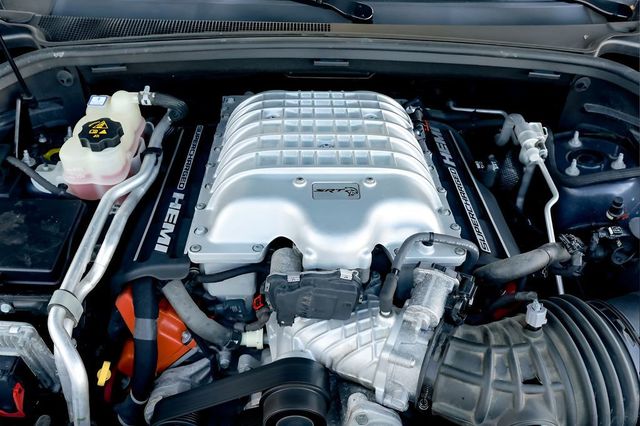 2020 Jeep Grand Cherokee Trackhawk 4x4 - 23015836 - 37