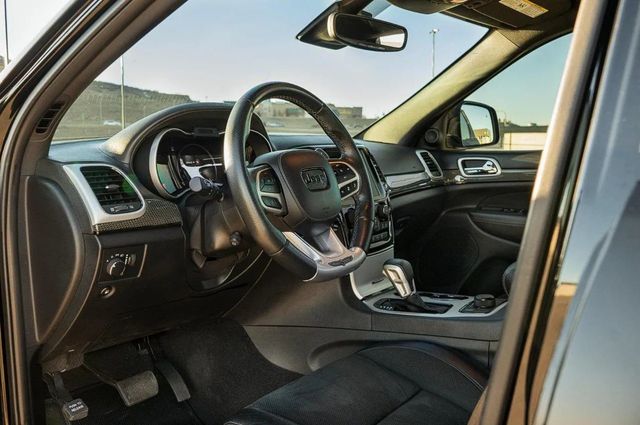 2020 Jeep Grand Cherokee Trackhawk 4x4 - 22938486 - 25