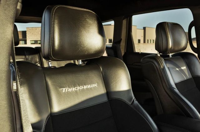2020 Jeep Grand Cherokee Trackhawk 4x4 - 22938486 - 29