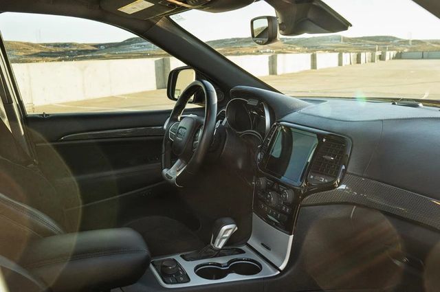 2020 Jeep Grand Cherokee Trackhawk 4x4 - 22938486 - 31