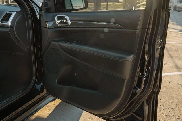 2020 Jeep Grand Cherokee Trackhawk 4x4 - 22938486 - 38