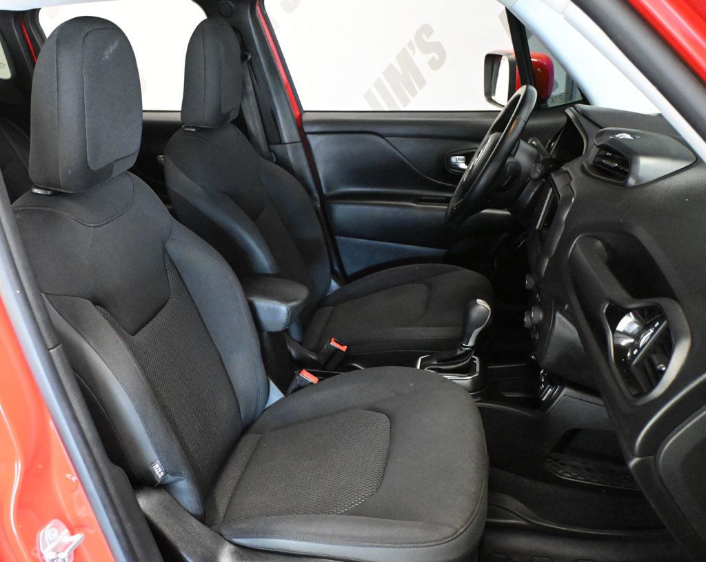 Jeep Renegade photo 12