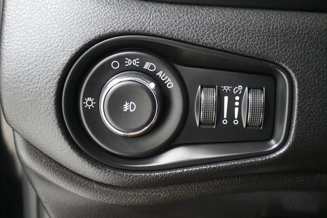 2020 Jeep Renegade Altitude FWD - 22896354 - 24