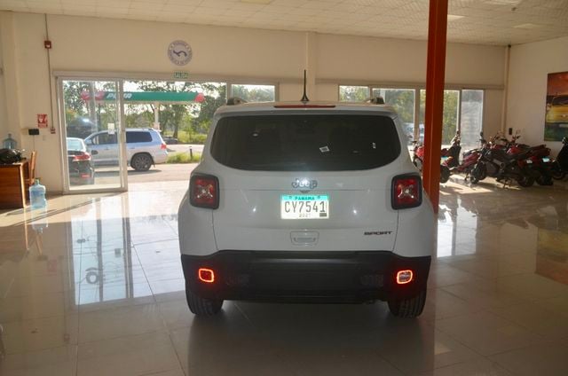 2020 Jeep Renegade Automatico - 22265929 - 3