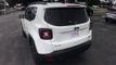 2020 Jeep Renegade Latitude 4x4 - 22933832 - 6