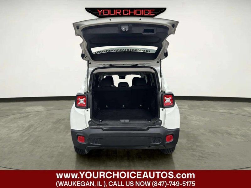 2020 Jeep Renegade Latitude 4x4 - 23020811 - 13