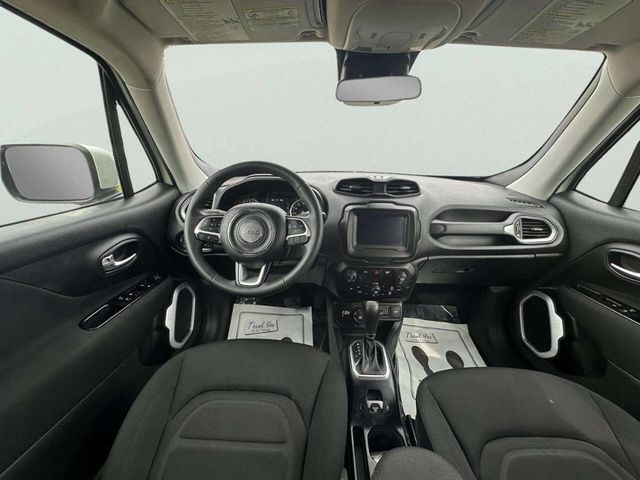 2020 Jeep Renegade Latitude 4x4 - 23020811 - 18