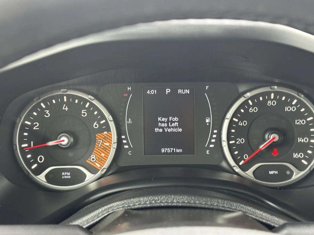 2020 Jeep Renegade Latitude 4x4 - 23020811 - 25