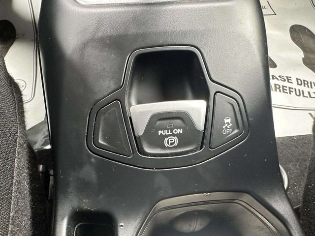 2020 Jeep Renegade Latitude 4x4 - 23020811 - 29