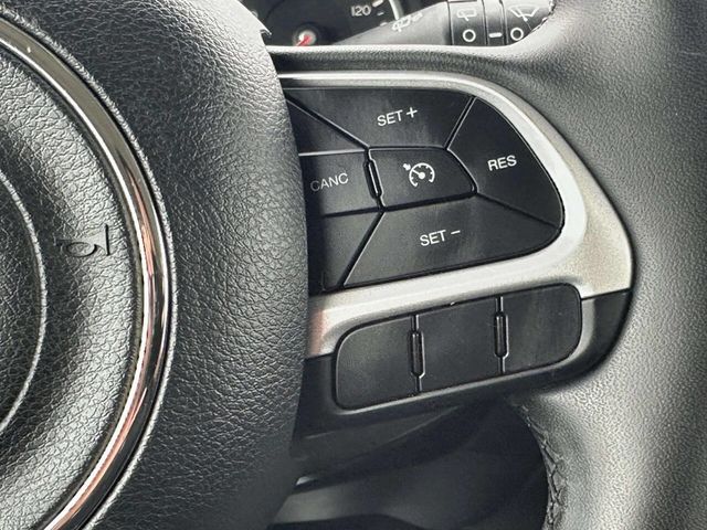 2020 Jeep Renegade Latitude 4x4 - 23020811 - 30