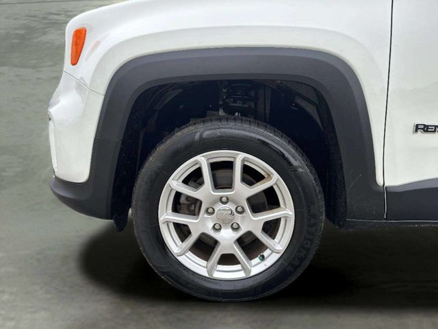 2020 Jeep Renegade Latitude 4x4 - 23020811 - 33
