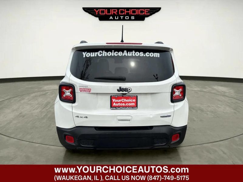 2020 Jeep Renegade Latitude 4x4 - 23020811 - 3