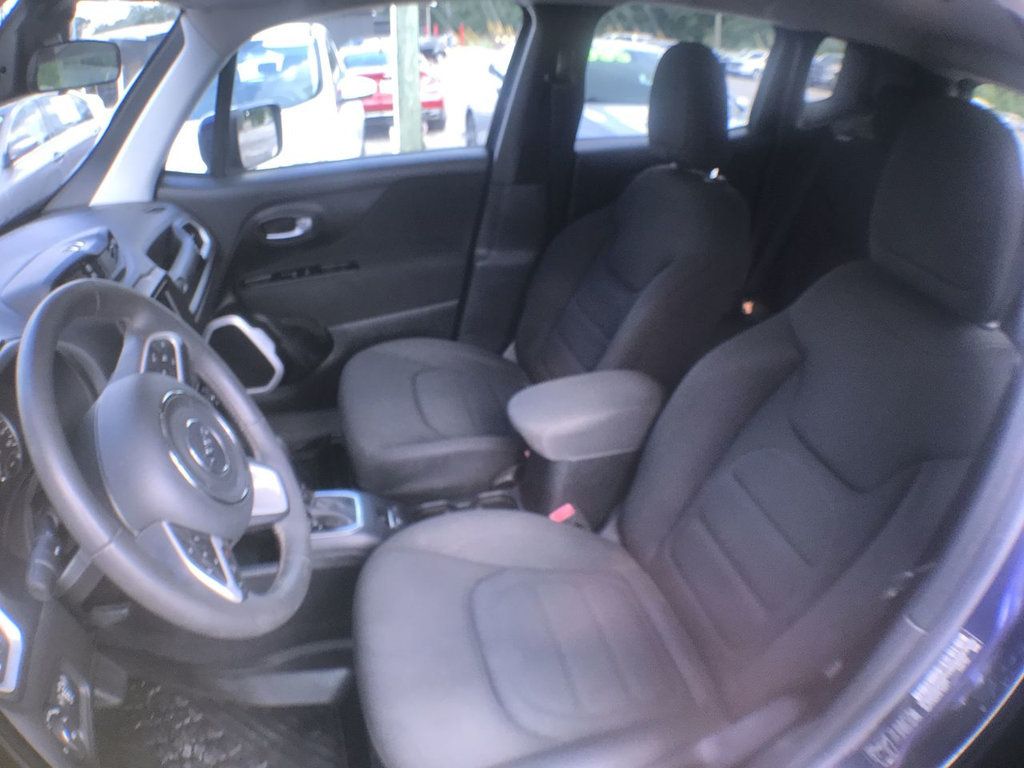 2020 Jeep Renegade Latitude photo 6