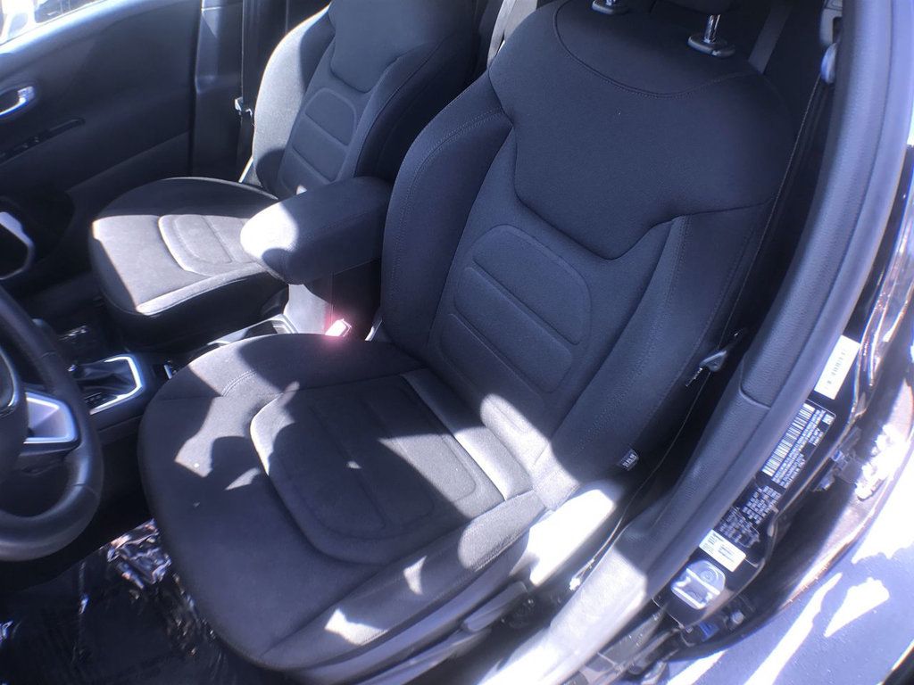 2020 Jeep Renegade Latitude photo 14