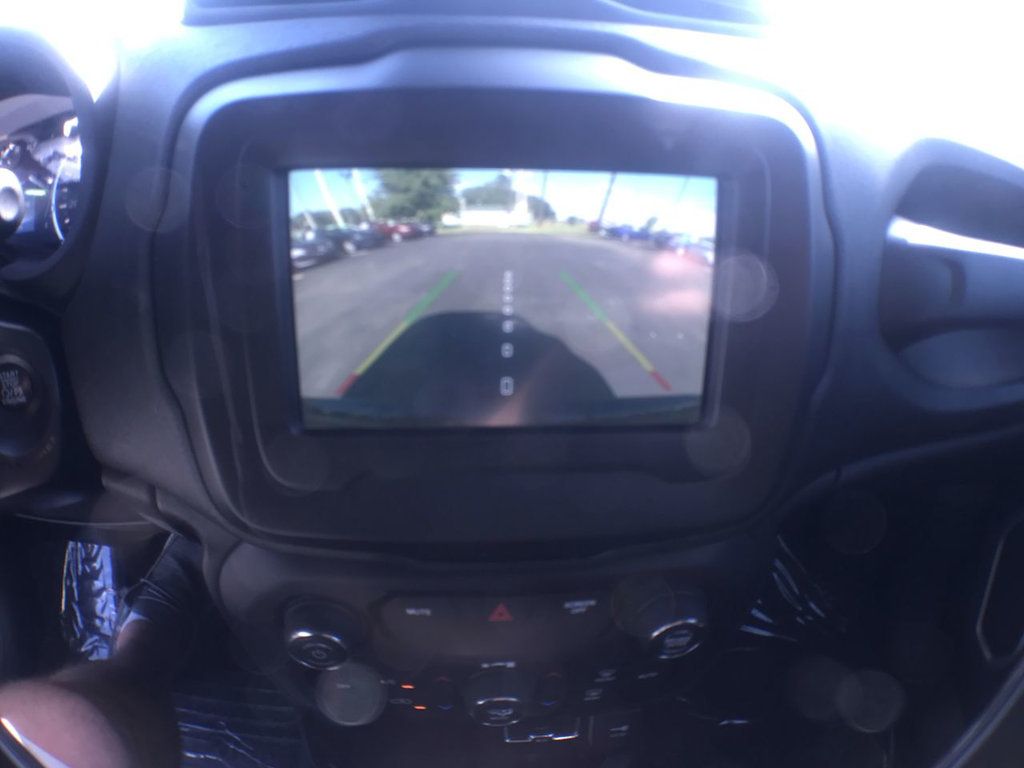 2020 Jeep Renegade Latitude photo 18