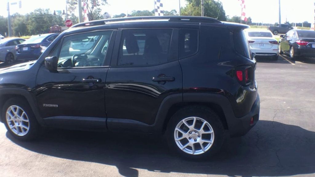 2020 Jeep Renegade Latitude photo 6