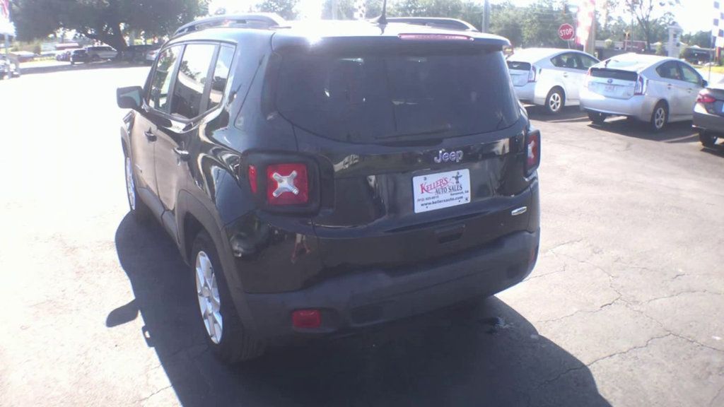 2020 Jeep Renegade Latitude photo 7