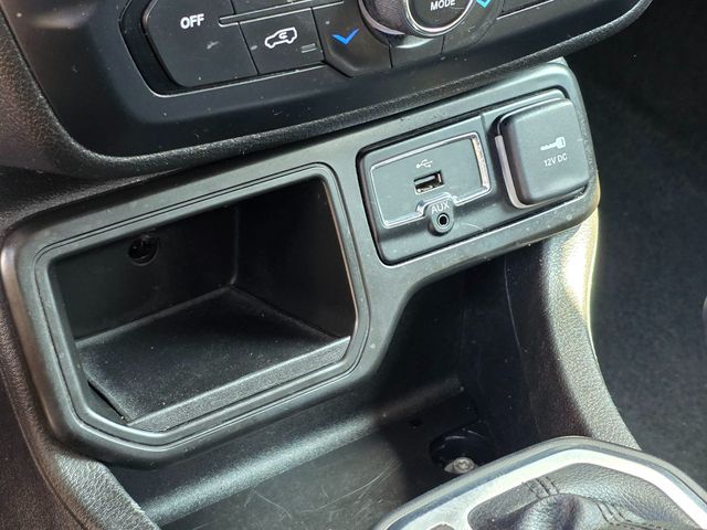 2020 Jeep Renegade Latitude FWD - 22921436 - 33