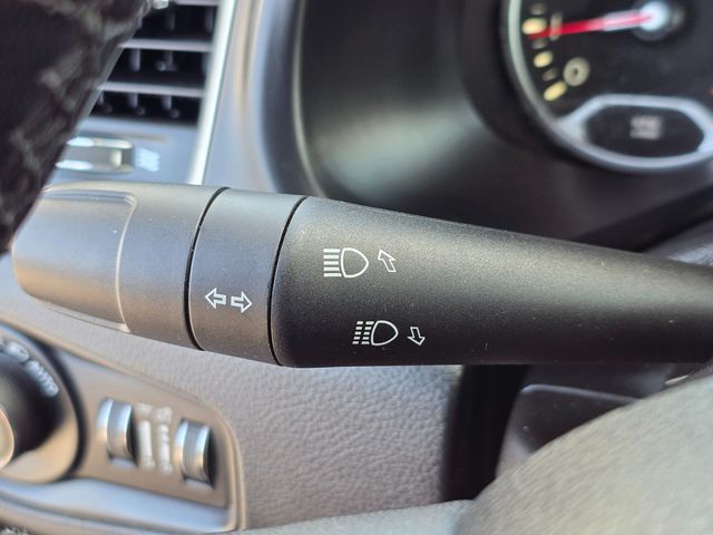 2020 Jeep Renegade Latitude FWD - 22921436 - 39