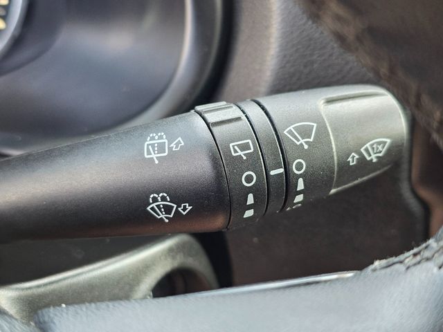 2020 Jeep Renegade Latitude FWD - 22921436 - 40