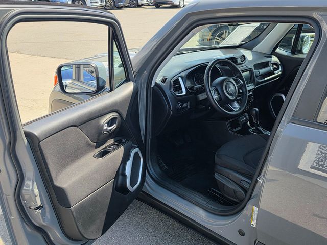 2020 Jeep Renegade Latitude FWD - 22921436 - 43