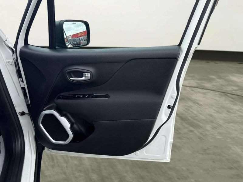 2020 Jeep Renegade Sport 4x4 - 23022354 - 21