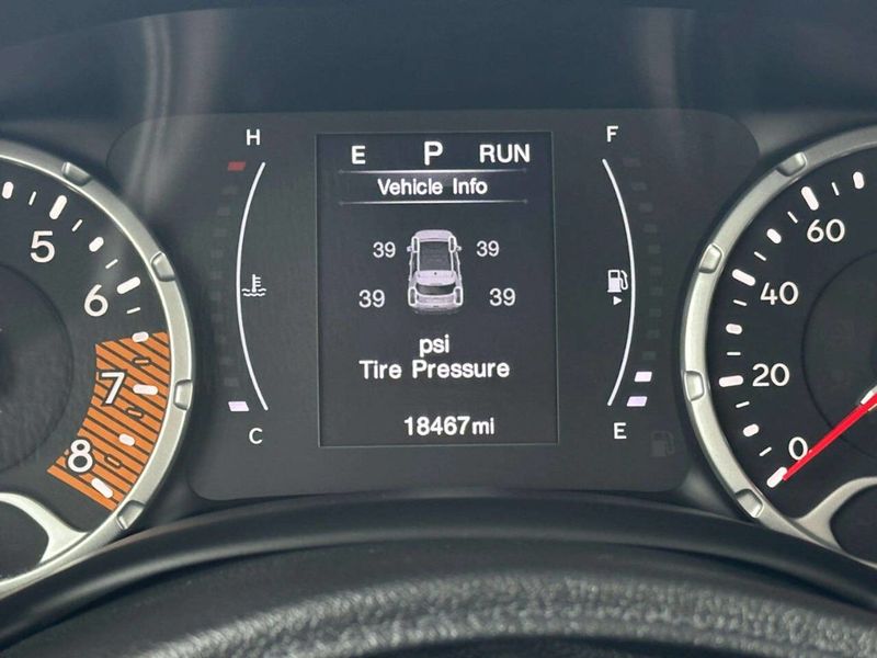 2020 Jeep Renegade Sport 4x4 - 23022354 - 24