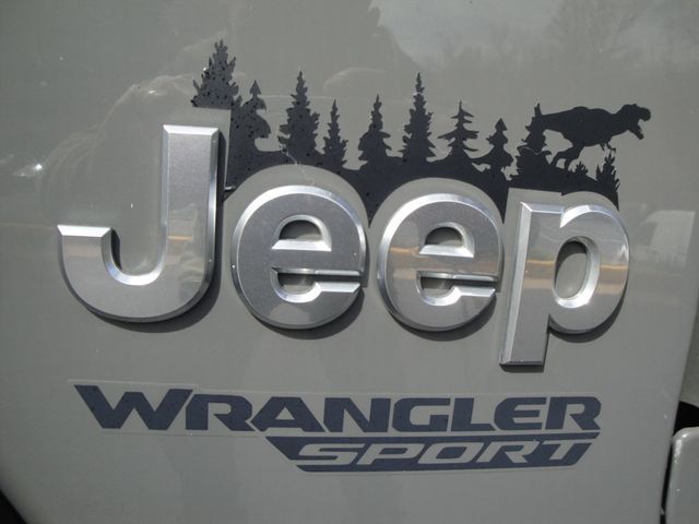 2020 Jeep Wrangler SPORT-PKG, LOW MI, RARE STING-GRAY, 1-OF A KIND JEEP! - 22990122 - 32