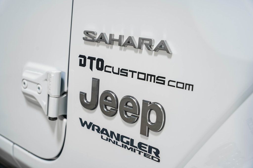 2020 Jeep Wrangler Unlimited Sahara - 22410631 - 13